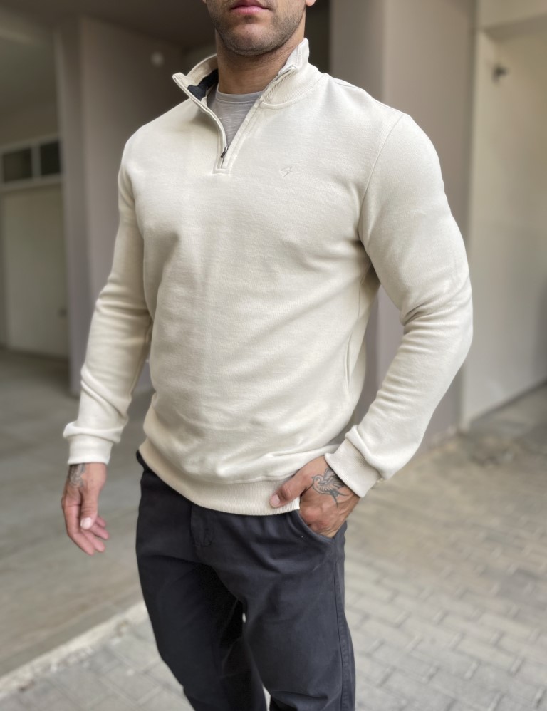 Ανδρικό μπεζ πουλόβερ μονόχρωμο με γιακά 4263B φωτογραφία